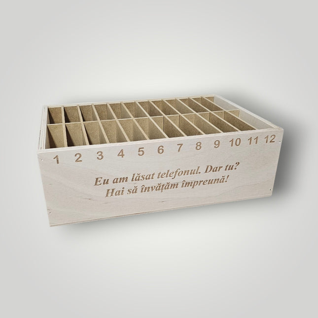 Organizator pentru 24 telefoane