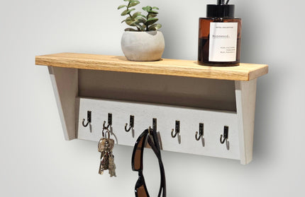 Raft cu cuiere pentru chei