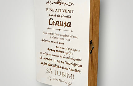 Suport cu usa pentru chei